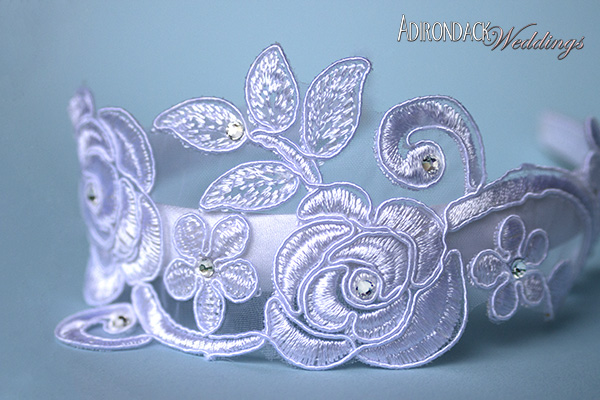 DIY lace headbands | Adirondack Weddings Magazine